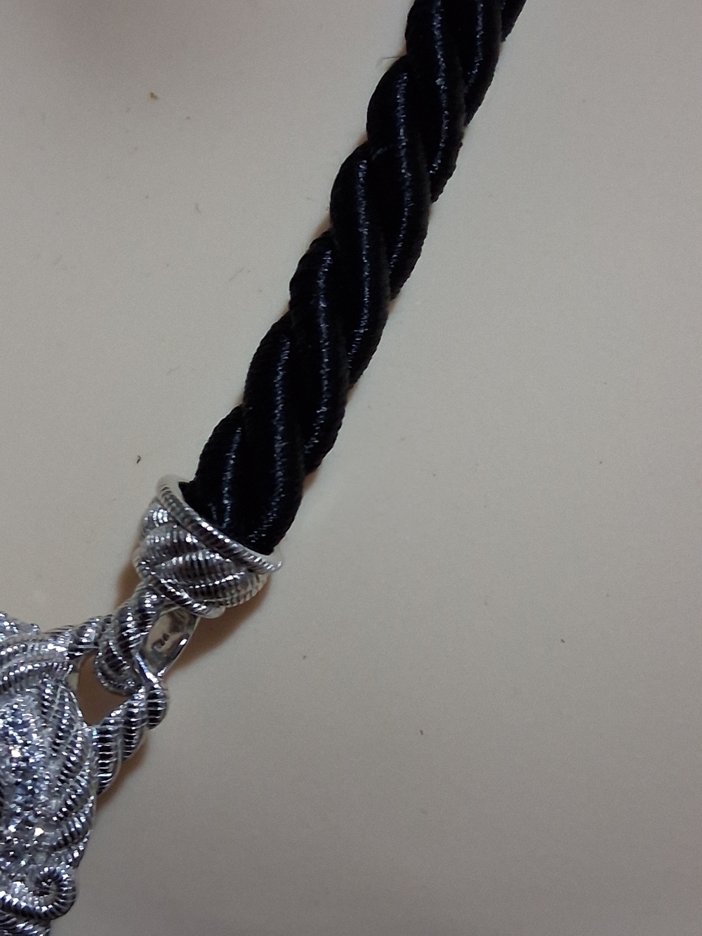 Judith Ripka Sterling Silver Black Stone Cord NecklaceStunning authentic Judith - Picture 8 of 8